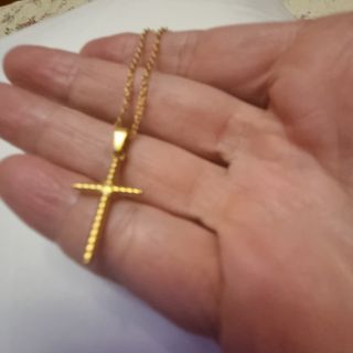 cadena con colgante Cruz en color oro Nuevo 
