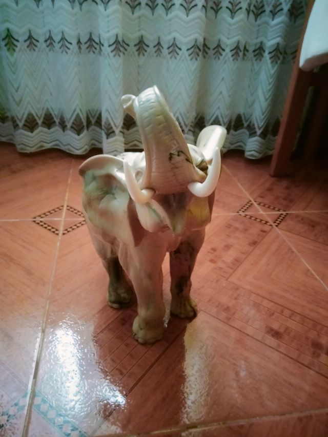 Elefante porcelana
