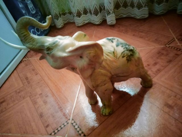 Elefante porcelana