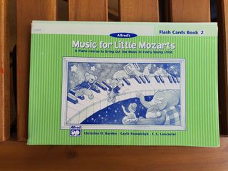 Libros de Piano Music for Little Mozarts 2 con CDs