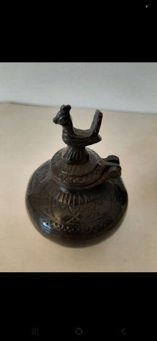 Tinteiro em bronze gravado