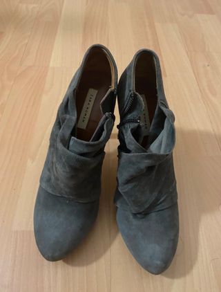 Botines zara grises t38 piel