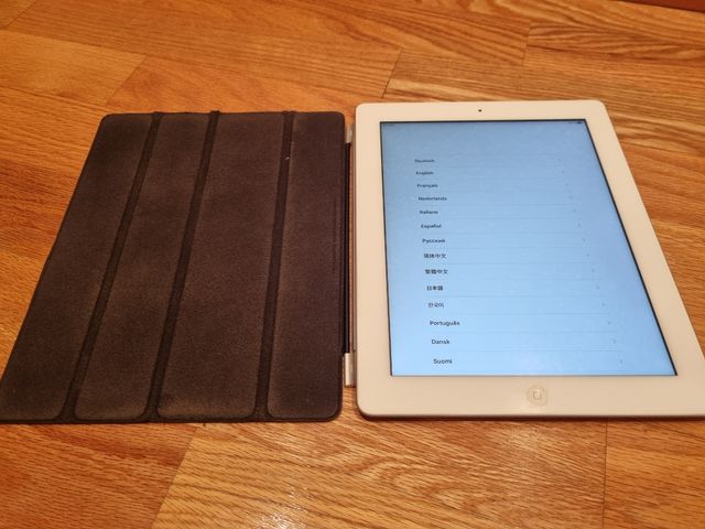 Apple Ipad 3 generacion 64GB y teclado Logitech