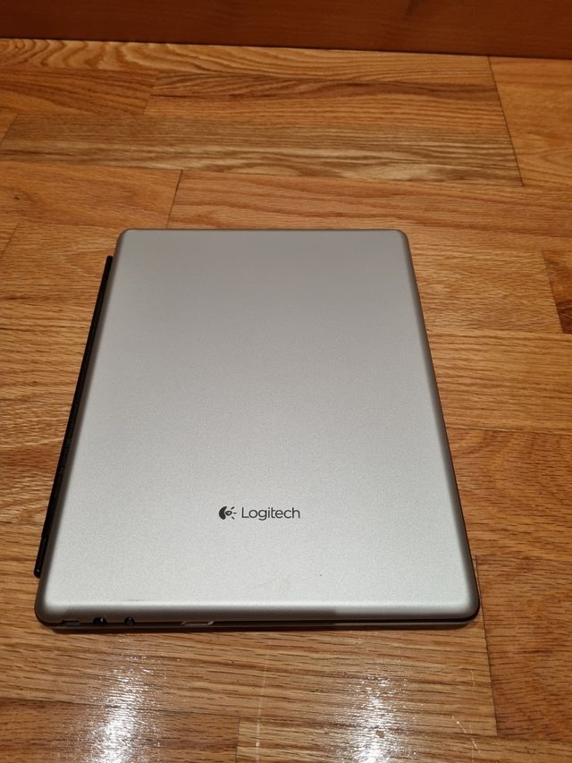 Apple Ipad 3 generacion 64GB y teclado Logitech