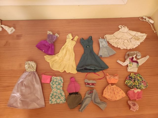 lote barbie hasta 9 conjuntos