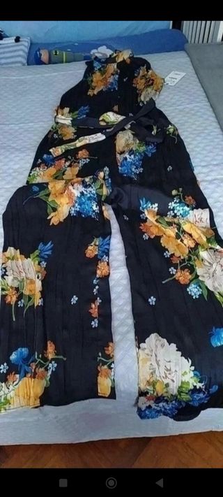 Mono pantalón Zara