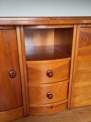 Mueble dormitorio de madera maciza