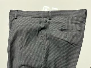 Traje caballero gris raya blanca