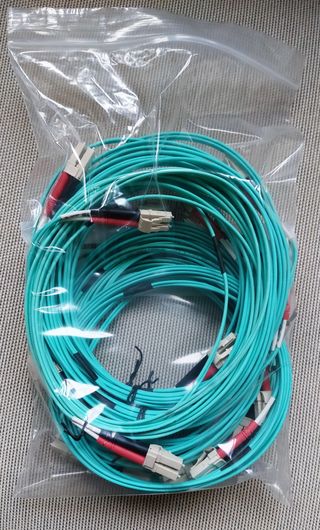 Diez cables de fibra 10 Gb LC/LC OM3 LSZH de 3 m.
