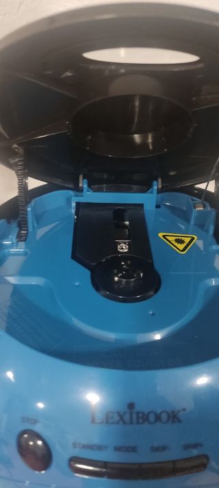 reproductor audio, radio y altavoz