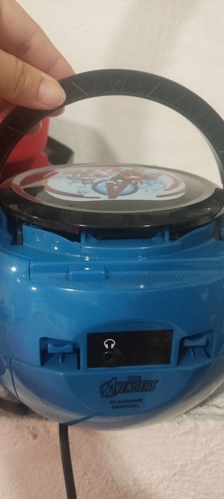 reproductor audio, radio y altavoz