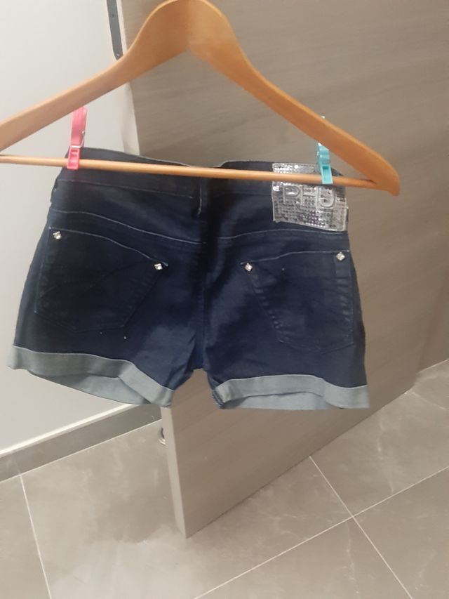 se vende  pantalon corto