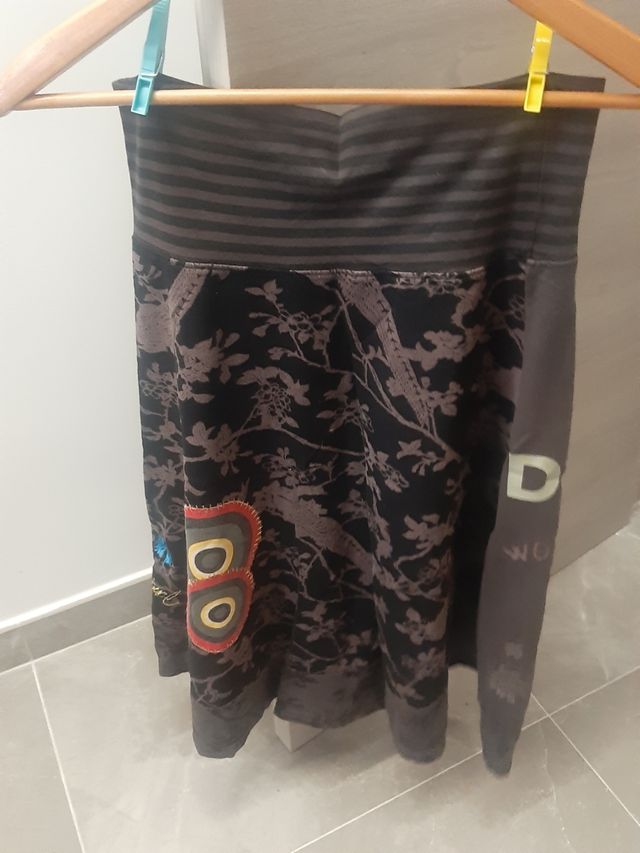 se vende  falda de la casa desigual