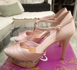 zapato mujer con tacón y plataforma