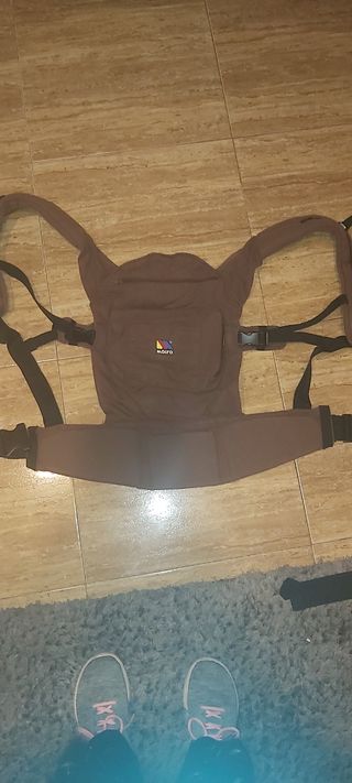 Mochila de porteo ergonomica para bebes