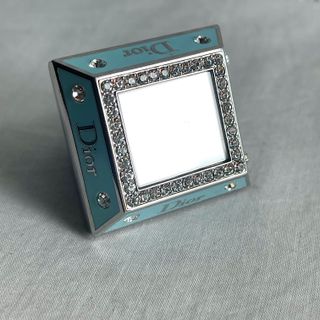 Dior / anillo con sombra de ojos