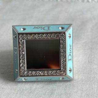 Dior / anillo con sombra de ojos