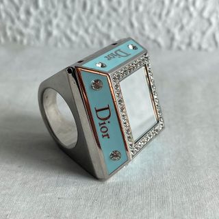 Dior / anillo con sombra de ojos