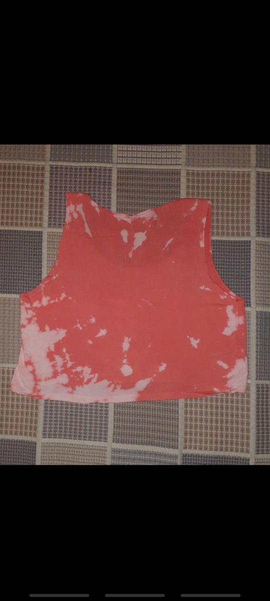 Top de tirantes rosa