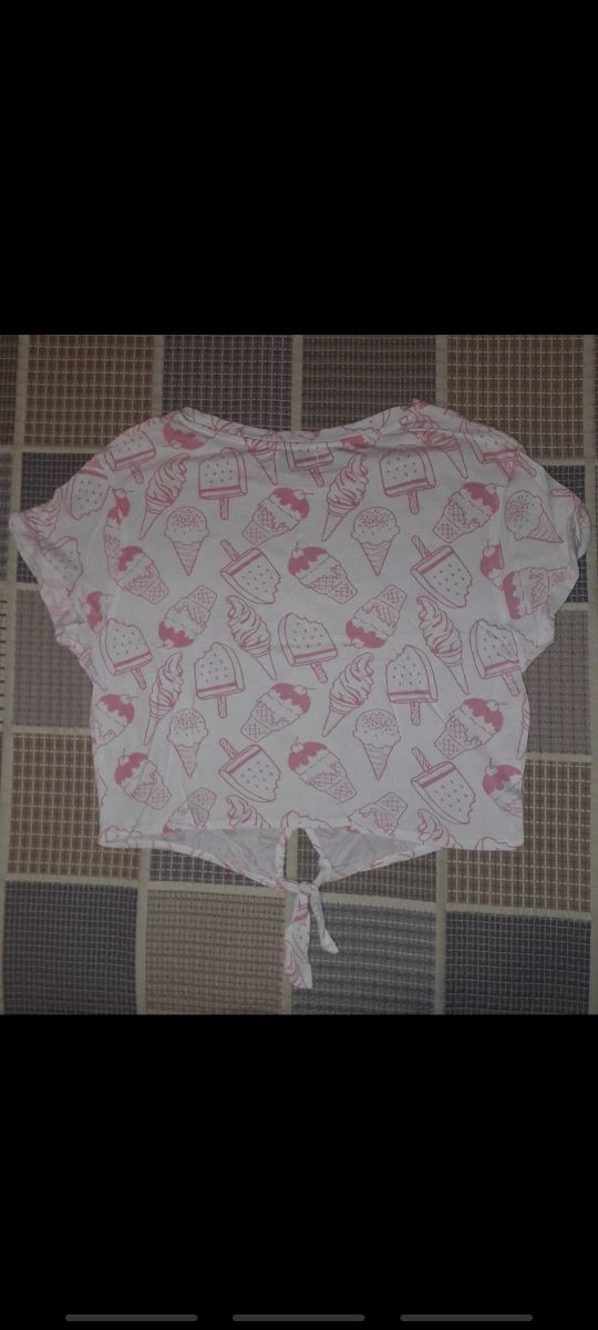 Camiseta blanca con estampado de helado