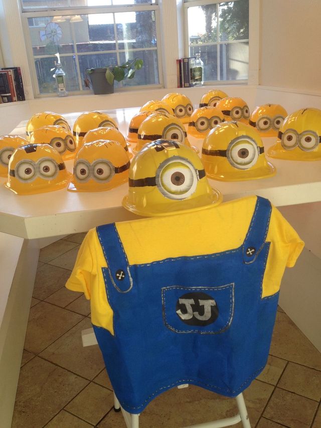 Casco minion