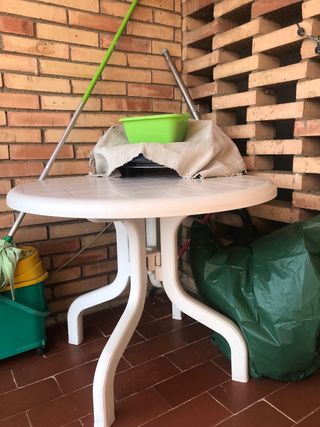 Mesa de plástico redonda