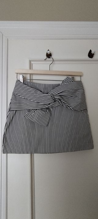 mini falda pull and bear talla M