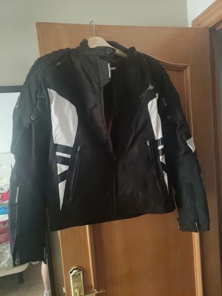CHAQUETA DE MUJER 