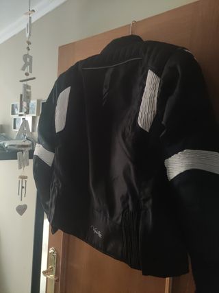 CHAQUETA DE MUJER 