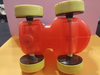 Juguete Perro plástico soplado ruedas