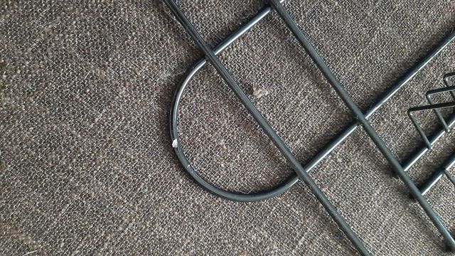 portacd da parete nero di metallo 60 CD