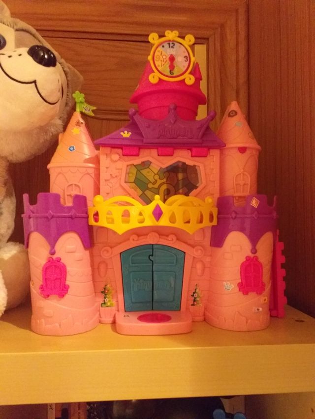 castillo de pin y pon