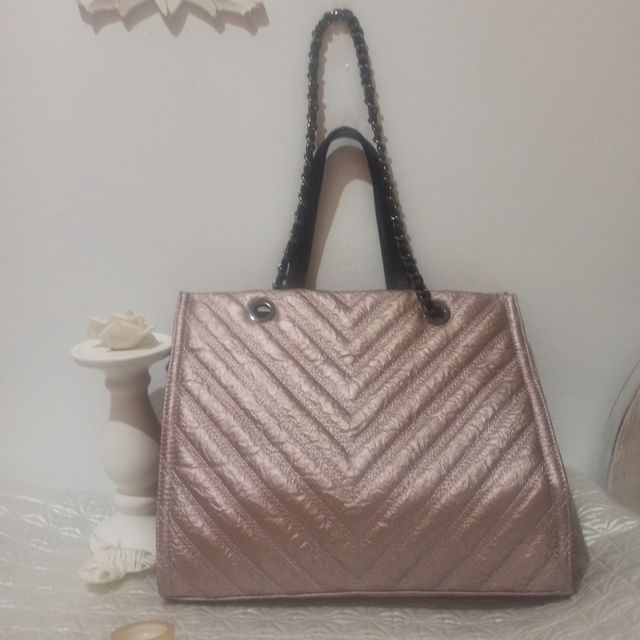 Bolso grande mujer, lila metalizado, nuevo.