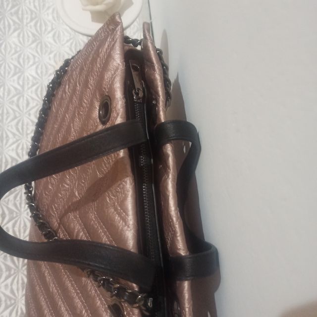 Bolso grande mujer, lila metalizado, nuevo.
