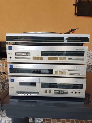 Cassette + Radio + Ecualizador + Tocadiscos