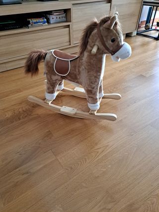 Caballo balancín 