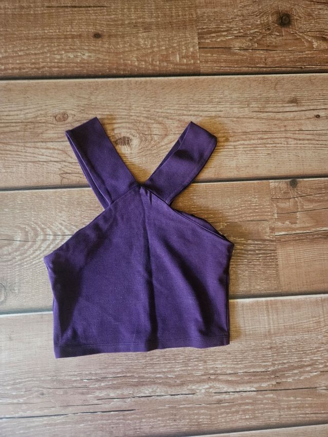 Camisa, falda, top, camiseta.