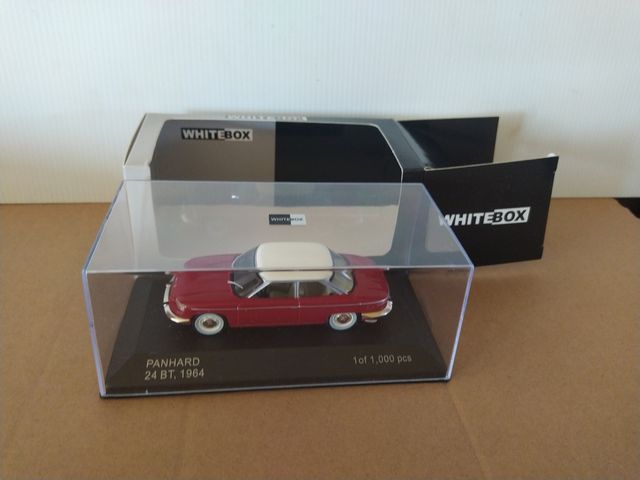 1/43 IXO White BOX Panhard 24 BT 1964