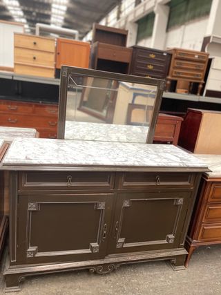 Aparador con espejo vintage