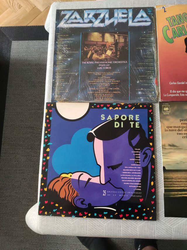 confezione di diversi vinili