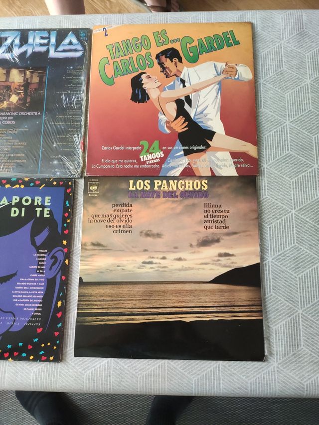 confezione di diversi vinili