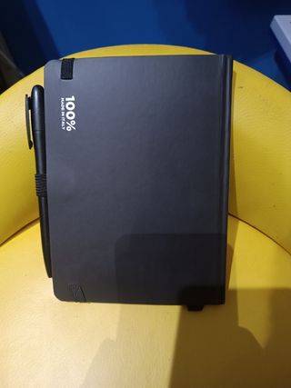 Diario/agenda Smemo All Black 2022/2023 con penna