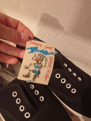 Bambas Happy luck color negro.