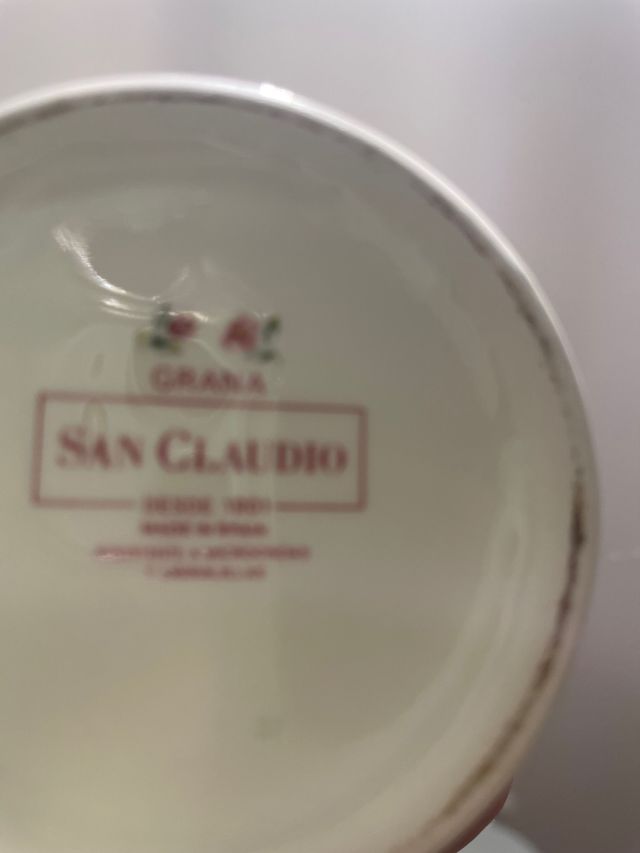 Lechera Grana San Claudio o salsera