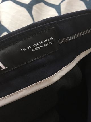 Traje Zara azul marino talla 46