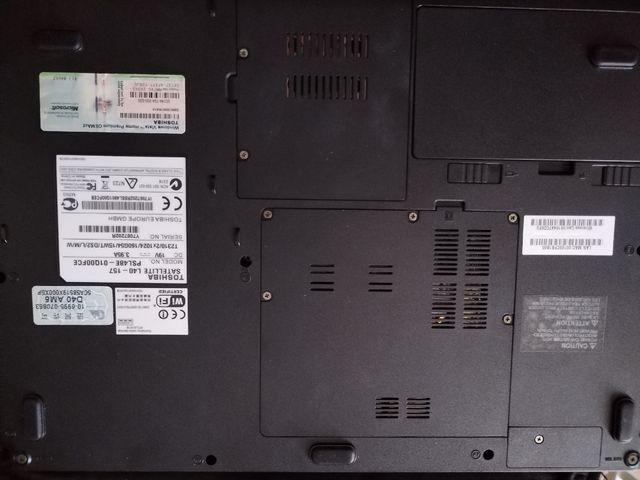 Portátil Toshiba Intel Pentium