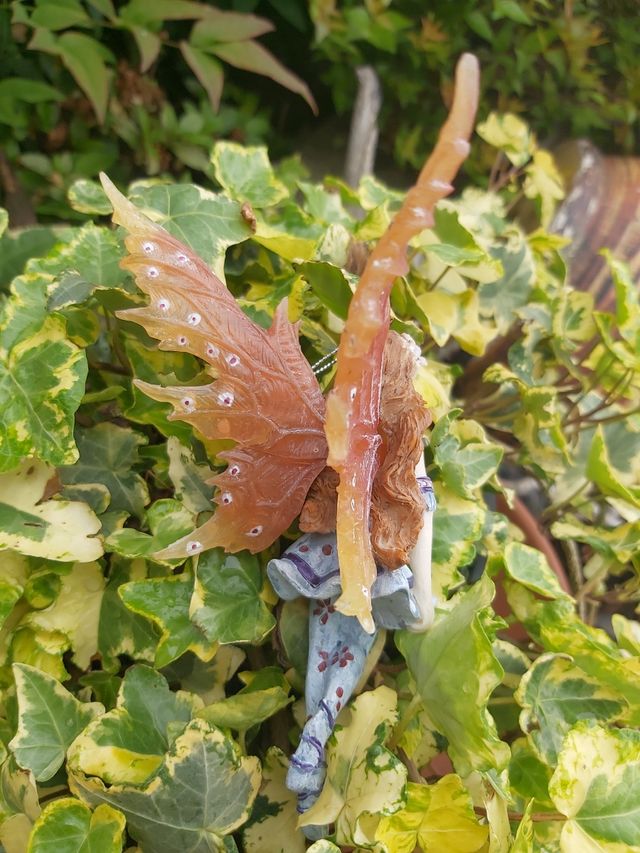 fata da collezione appesa