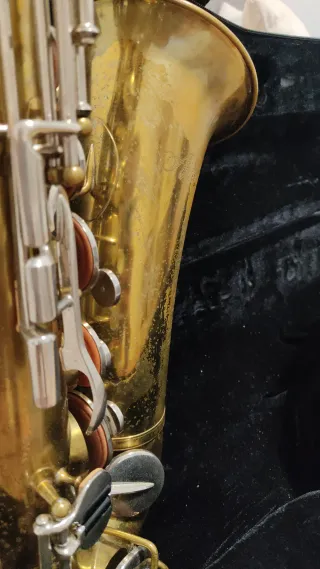 Saxo alto Buescher Aristocrat 377xxx (1961)