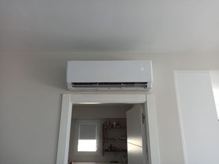 INSTALACIÓN DE AIRE ACONDICIONADO