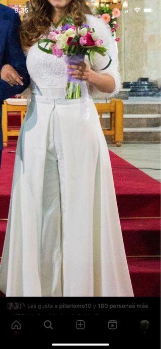 Mono nupcial con falda